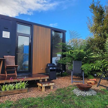 Cozy Cabin2 With Outdoor Bath At Dairy Flat Farm Waitoki Bagian luar foto